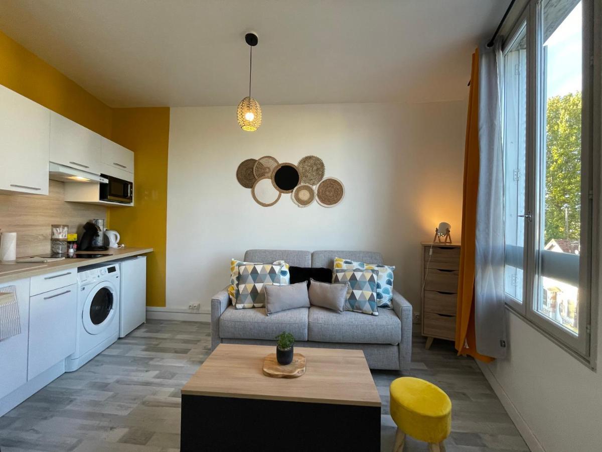 Studio Proche De La Gare Auxerre Kültér fotó