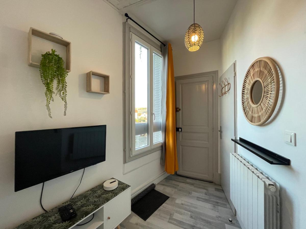 Studio Proche De La Gare Auxerre Kültér fotó